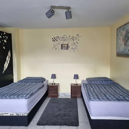 1-16 Personen, 23km Bis Ffm-nord * Ober-Morlen